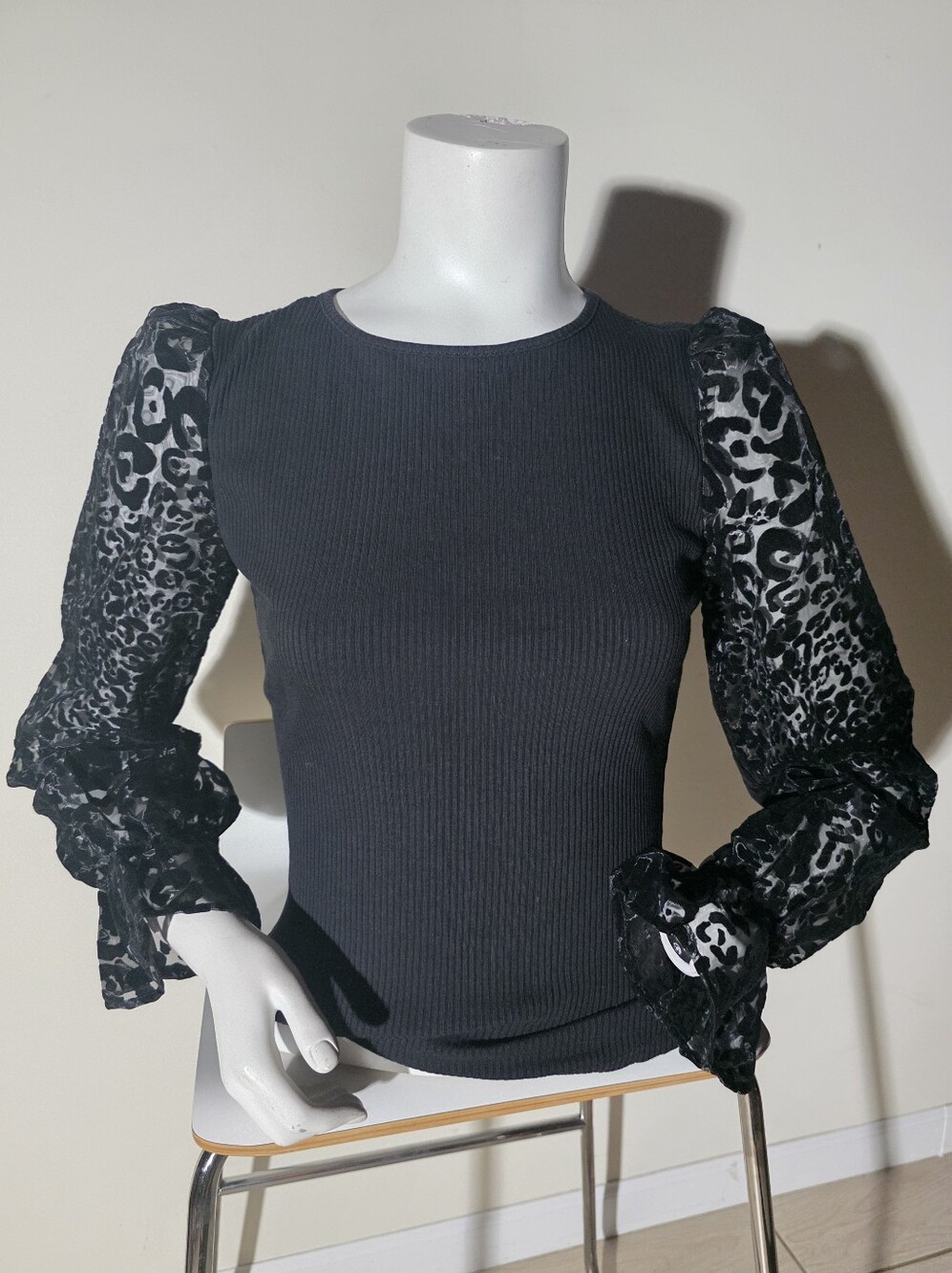 #Sugarlips Black Ribbed Top with Sheer Leopard Puff Sleeves (Size S)